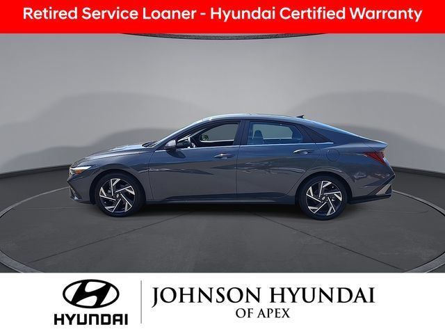 Used 2025 Hyundai Elantra Limited w/ Cargo Package FWD image 6