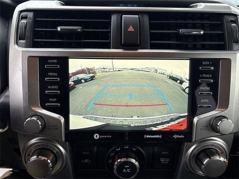 Used 2021 Toyota 4Runner SR5 Premium image 18