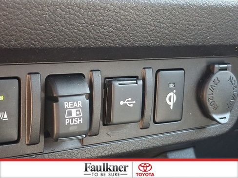 Certified 2022 Toyota Tacoma TRD Sport w/ Technology Package AWD/4WD image 24