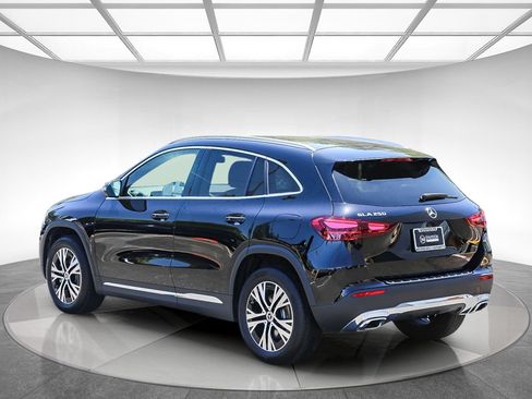 Certified 2026 Mercedes-Benz GLA 250 image 2