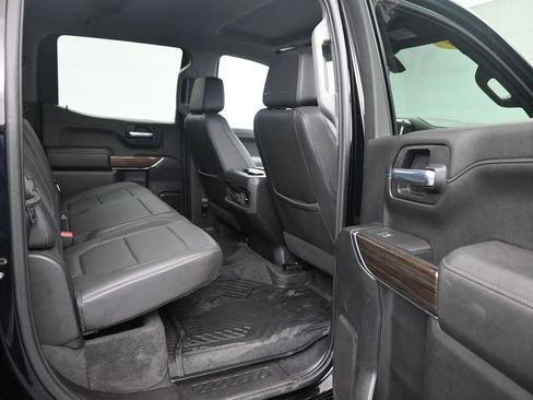Used 2021 Chevrolet Silverado 1500 LT Trail Boss w/ Convenience Package II AWD/4WD image 12