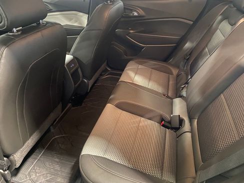 Used 2026 Chevrolet Trax LT w/ LT Convenience Package image 12