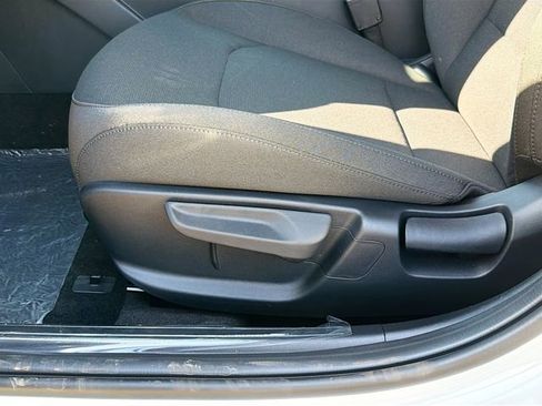 New 2026 Kia K4 LXS FWD image 17