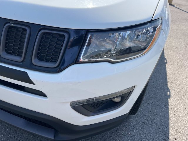 Used 2021 Jeep Compass Latitude w/ Sun and Sound Group AWD/4WD image 9