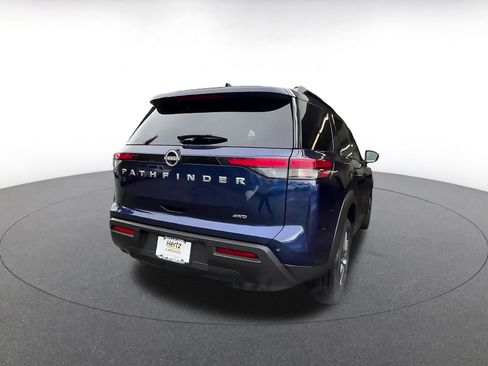 Used 2025 Nissan Pathfinder SV image 12