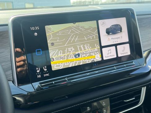 Certified 2025 Volkswagen Atlas SEL image 23