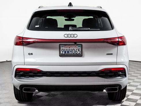 Used 2025 Audi Q5 Premium w/ Convenience Package AWD/4WD image 10