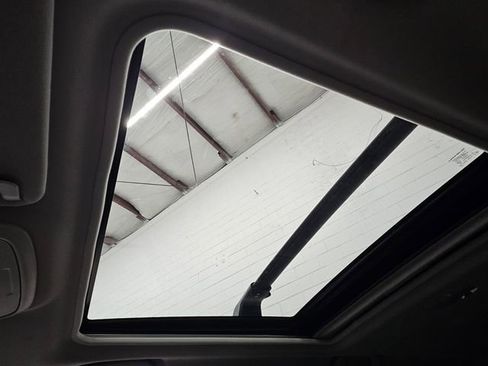 Used 2020 Subaru Forester Premium image 21