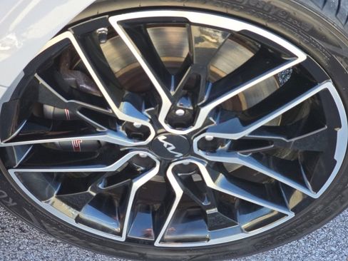 Used 2023 Kia K5 GT image 3