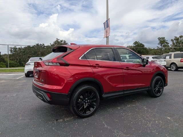 Used 2024 Mitsubishi Eclipse Cross LE AWD/4WD image 3