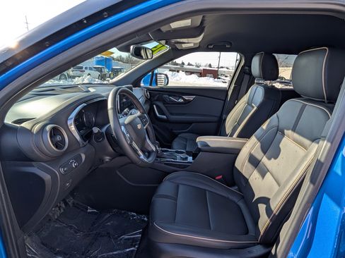 Used 2025 Chevrolet Blazer Premier w/ Enhanced Convenience Package image 15
