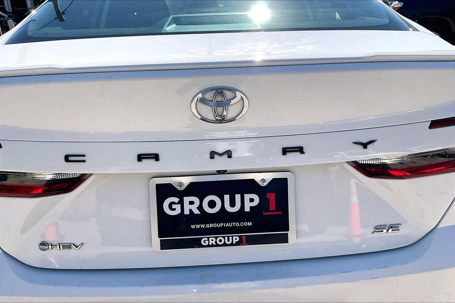 Used 2025 Toyota Camry SE FWD image 10