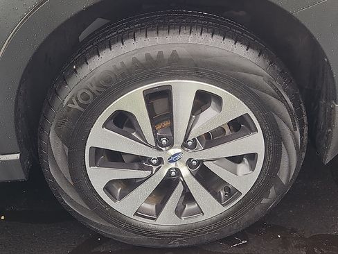 Certified 2025 Subaru Outback Premium AWD/4WD image 24