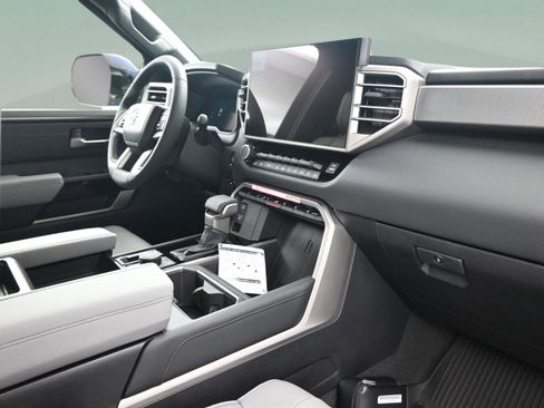 New 2026 Toyota Tundra Limited AWD/4WD image 35
