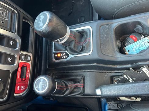 Used 2021 Jeep Wrangler Rubicon AWD/4WD image 14