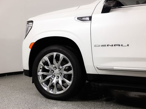 Used 2022 GMC Yukon Denali image 6