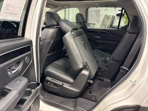 Used 2024 Honda Pilot Touring image 35