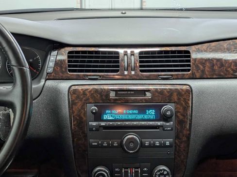 Used 2014 Chevrolet Impala LT image 18