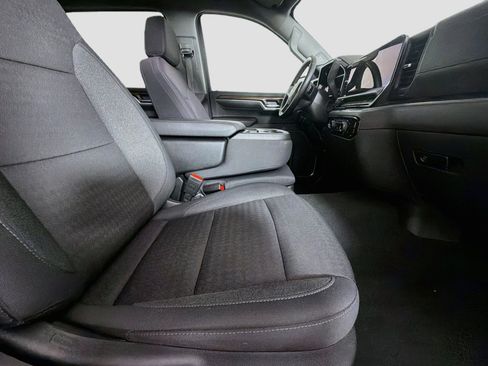 Used 2024 Chevrolet Silverado 1500 LT AWD/4WD image 32