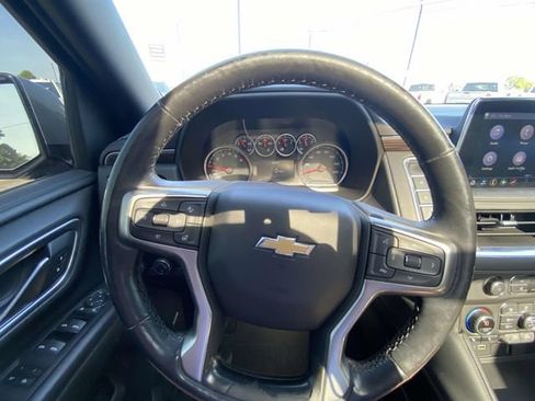 Used 2021 Chevrolet Tahoe LT w/ LT Signature Package RWD image 18