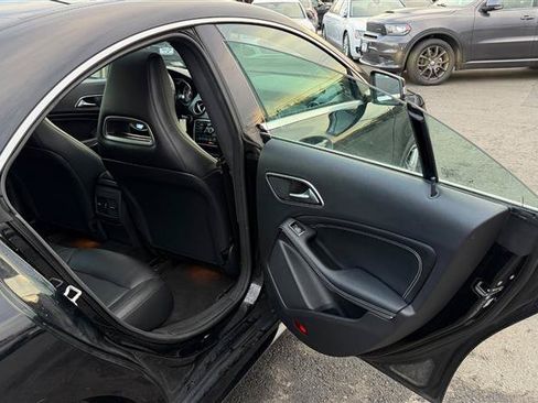 Used 2014 Mercedes-Benz CLA 250 image 37