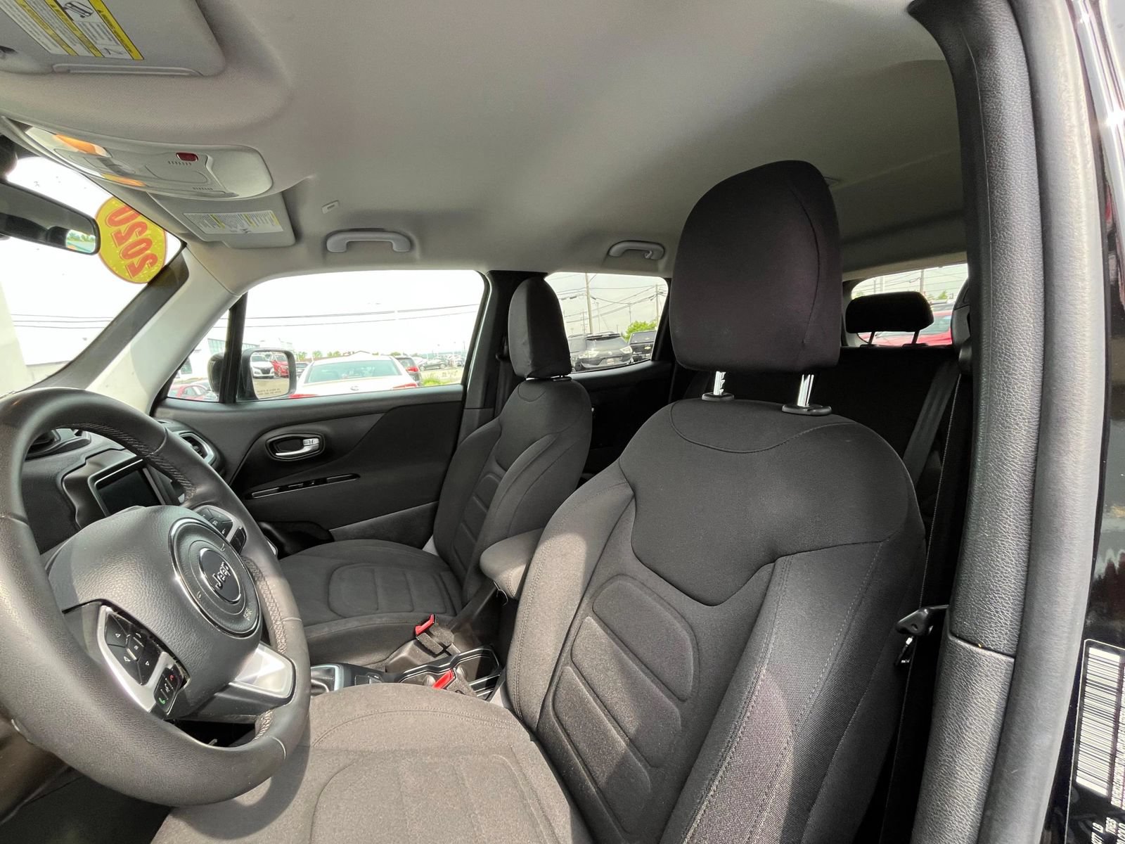 Used 2020 Jeep Renegade Latitude FWD image 25