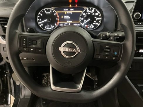 Used 2024 Nissan Rogue SV image 13