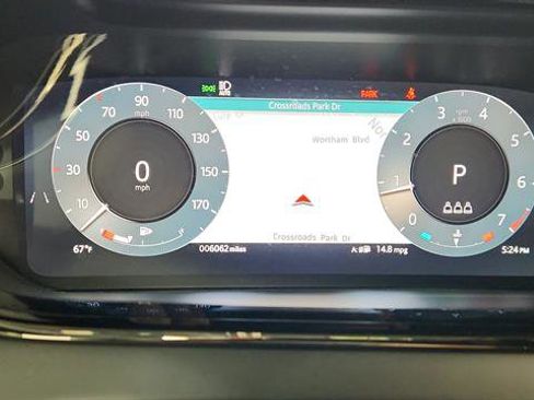 Used 2024 Land Rover Range Rover Evoque Dynamic SE image 14