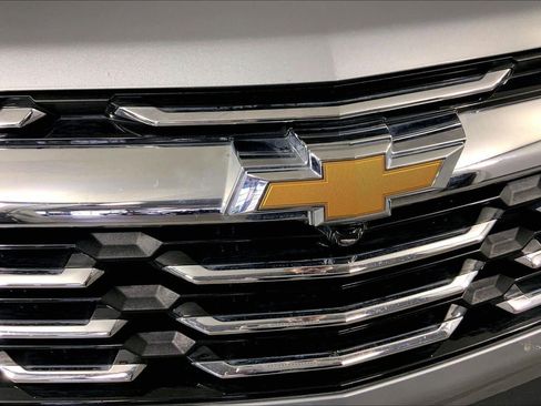 Used 2025 Chevrolet Equinox LT image 28