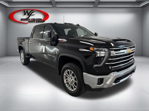 New 2026 Chevrolet Silverado 2500 LTZ w/ LTZ Convenience Package AWD/4WD image 3