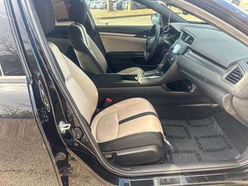 Used 2017 Honda Civic Sport image 13