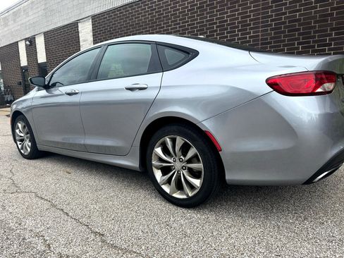 Used 2015 Chrysler 200 S image 29