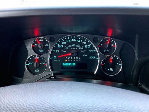 Used 2020 Chevrolet Express 2500 w/ Driver Convenience Package image 25