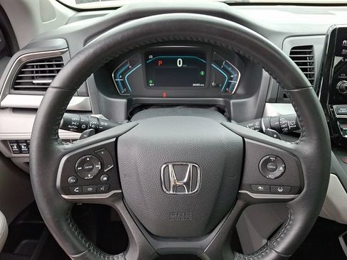 Used 2024 Honda Odyssey EX-L image 18