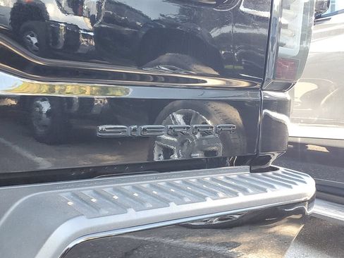 Used 2024 GMC Sierra 1500 Denali Ultimate AWD/4WD image 7