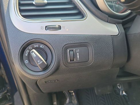 Used 2017 Dodge Journey SXT w/ Premium Group FWD image 18