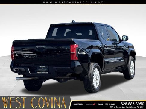 Used 2024 Toyota Tacoma SR5 RWD image 11