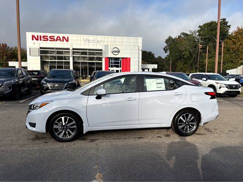 New 2025 Nissan Versa SV w/ Trunk Package image 29