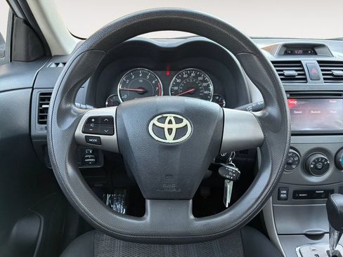 Used 2013 Toyota Corolla S FWD image 22