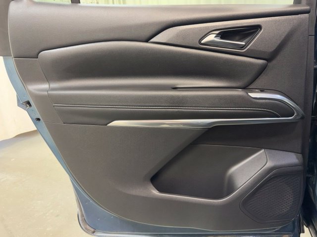 Used 2024 Chevrolet Traverse LT FWD image 35