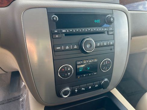 Used 2011 GMC Sierra 3500 SLT w/ SLT Convenience Package image 35