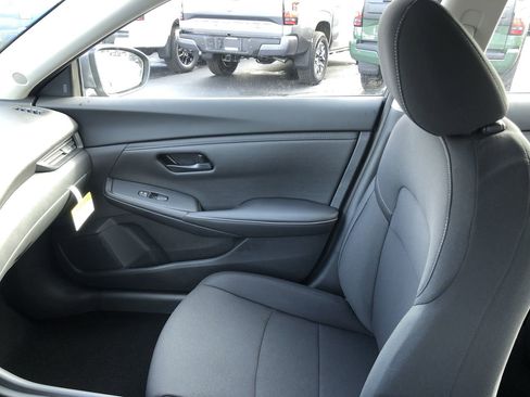 New 2025 Nissan Sentra S image 30