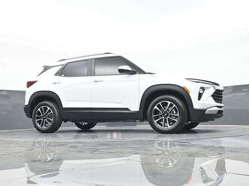 New 2026 Chevrolet TrailBlazer LT w/ Driver Confidence Package FWD image 50