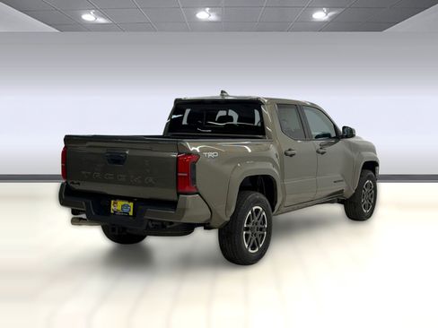 New 2026 Toyota Tacoma TRD Sport w/ TRD Sport Upgrade Package AWD/4WD image 6