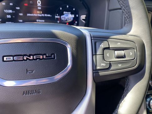 Used 2024 GMC Yukon Denali AWD/4WD image 21