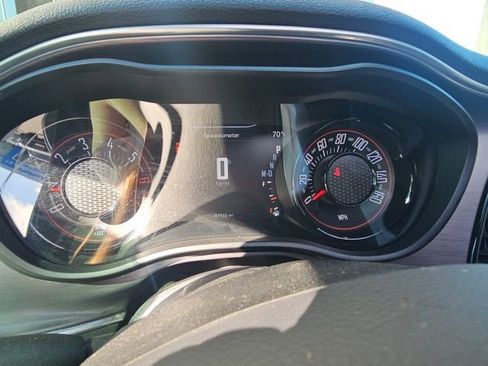 Used 2016 Dodge Challenger R/T Plus image 3