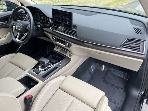 Used 2022 Audi Q5 2.0T Premium Plus w/ Premium Plus Package AWD/4WD image 32