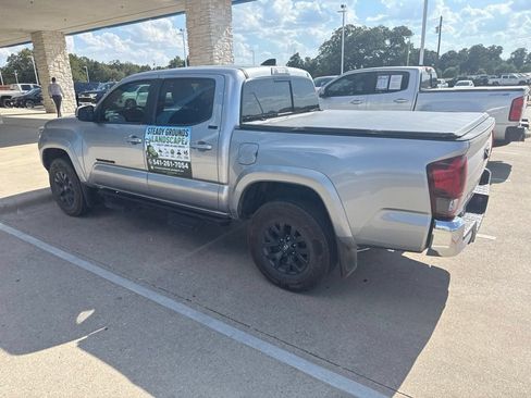 Used 2023 Toyota Tacoma SR5 RWD image 2