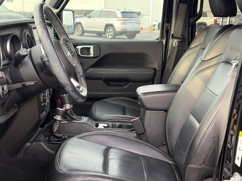 Used 2020 Jeep Wrangler Unlimited Sahara AWD/4WD image 6