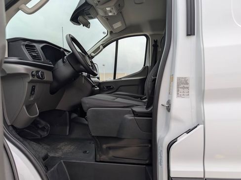 Certified 2025 Ford Transit 250 Low Roof w/ Exterior Upgrade Package RWD image 14